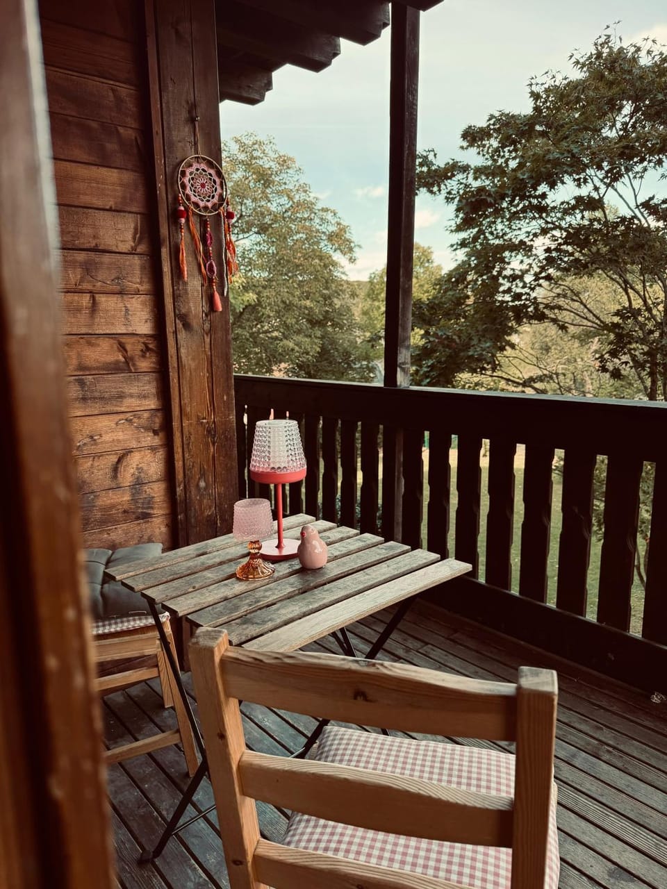 Holzhaus auf 2000qm in traumhafter Lage, KEINE Partygruppen House in Bad Neuenahr-Ahrweiler