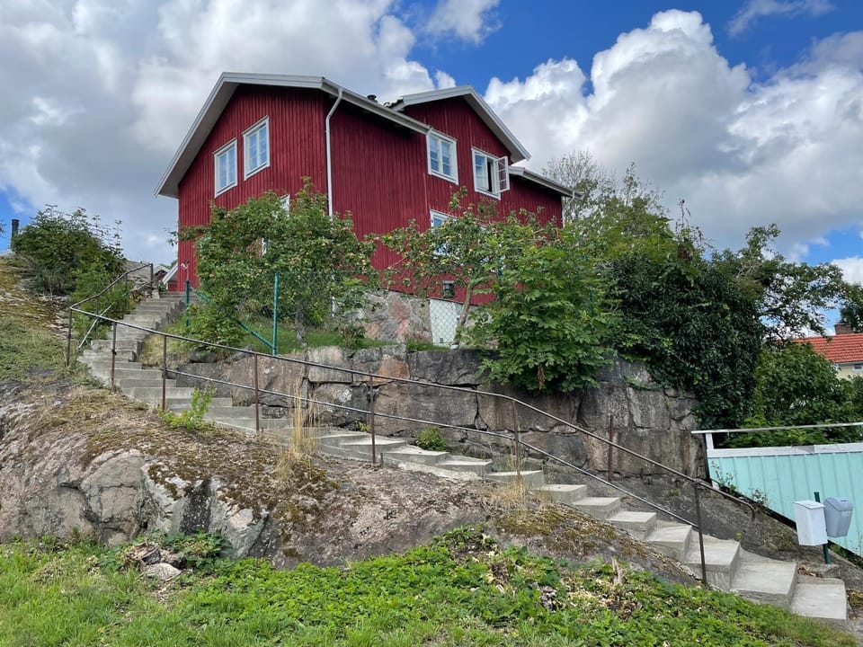 Property building, Garden