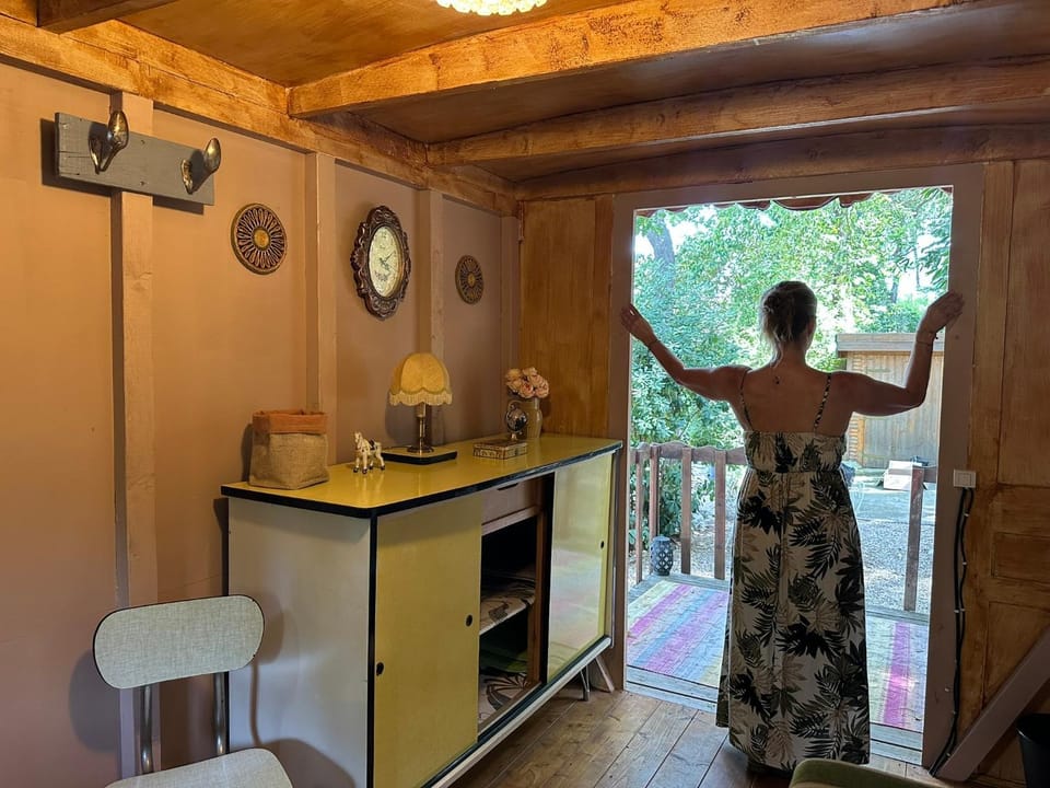 Les roulottes de Bayama - logement insolite avec jacuzzi Nature lodge in Mougins