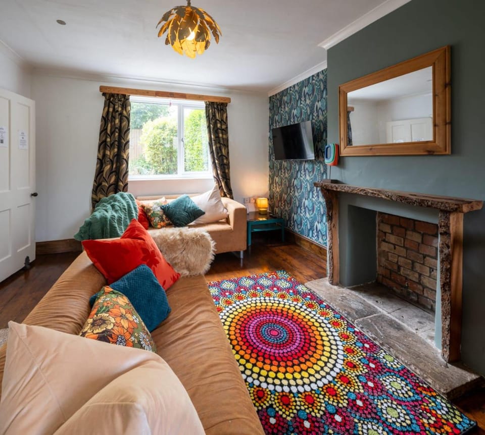 TV and multimedia, Living room, Seating area