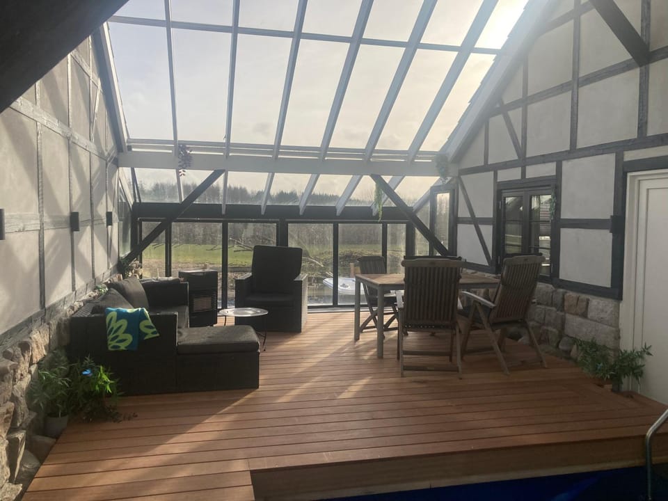 Poolhouse, no smoking everywhere Apartment in Zealand