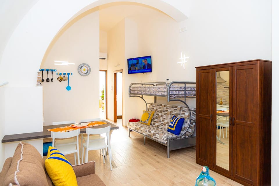 bunk bed