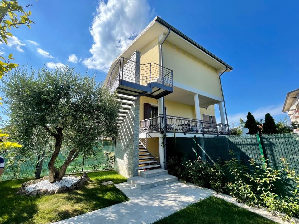 Property building, Garden
