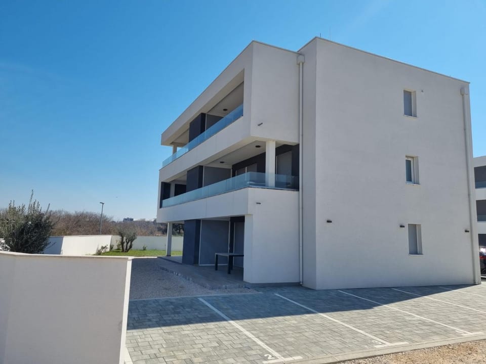 Apartment Maris Nin Apartment in Zadar County