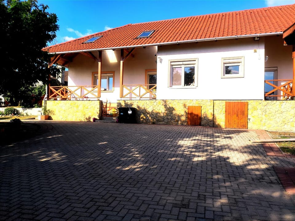 Property building, Parking