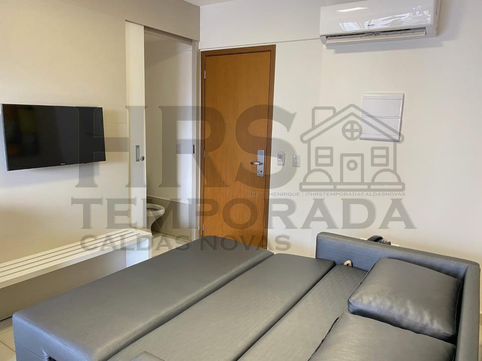 Communal lounge/ TV room, TV and multimedia, air conditioner