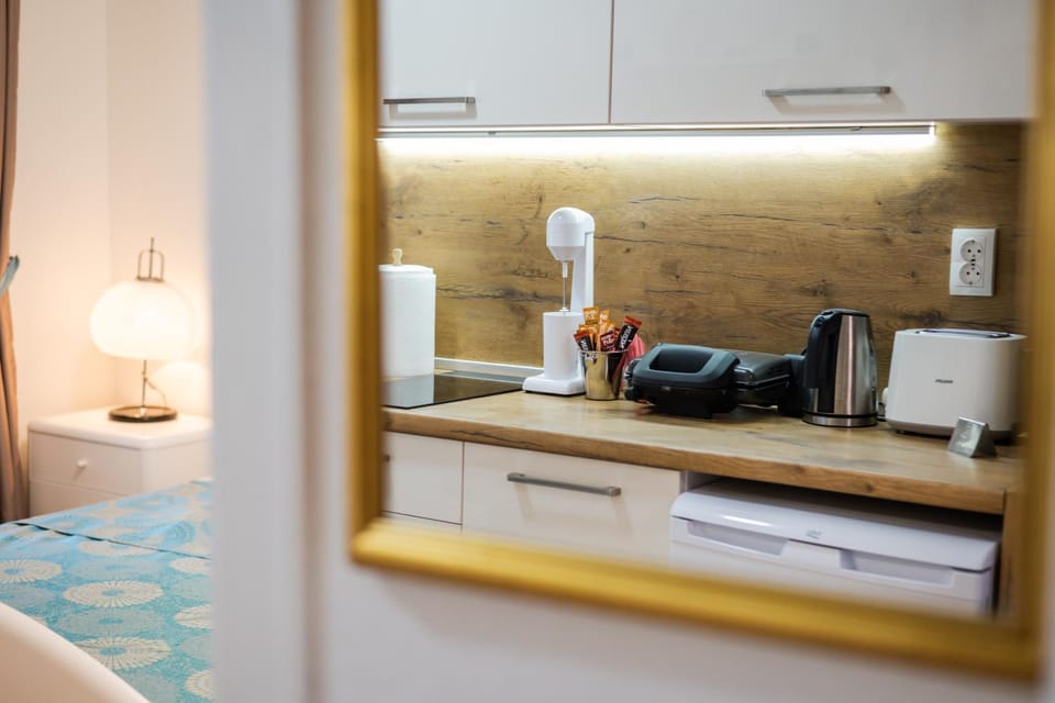 Coffee/tea facilities, Kitchen or kitchenette