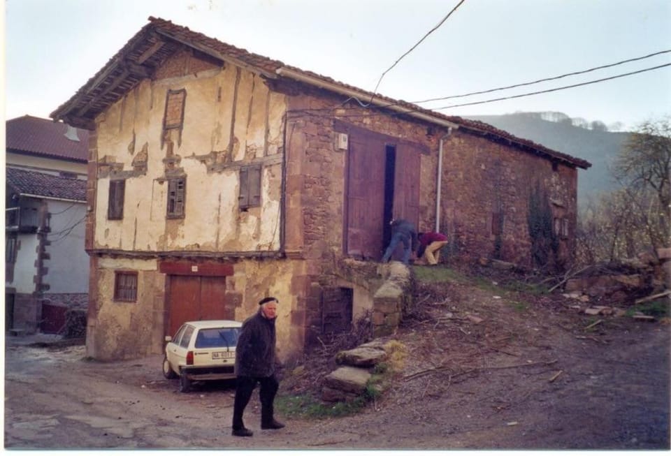 Agotxenea. Precioso apartamento rural en el Baztán Apartment in French Basque Country