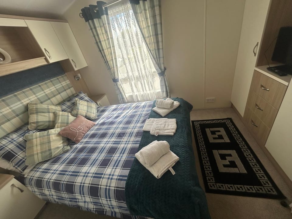 Seton Sands Haven Holiday Park - Platinum Caravan Campground/ 
RV Resort in Scotland