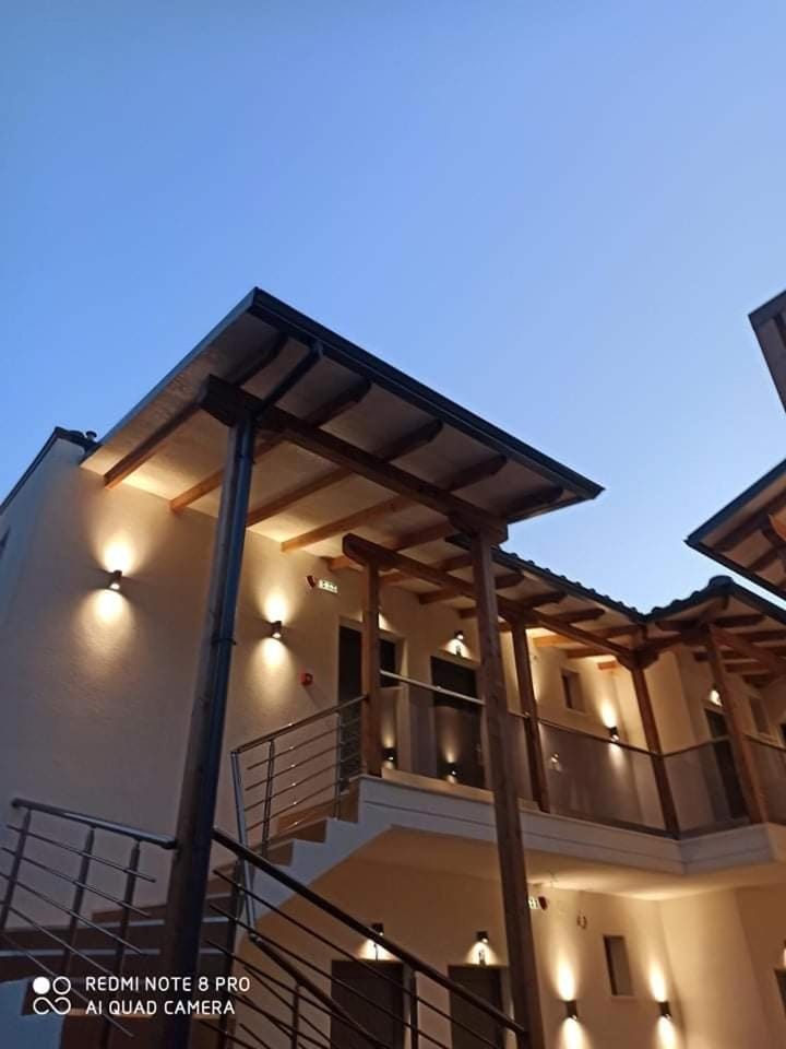 Bamboo Luxury Studios Apartment hotel in Nikiti