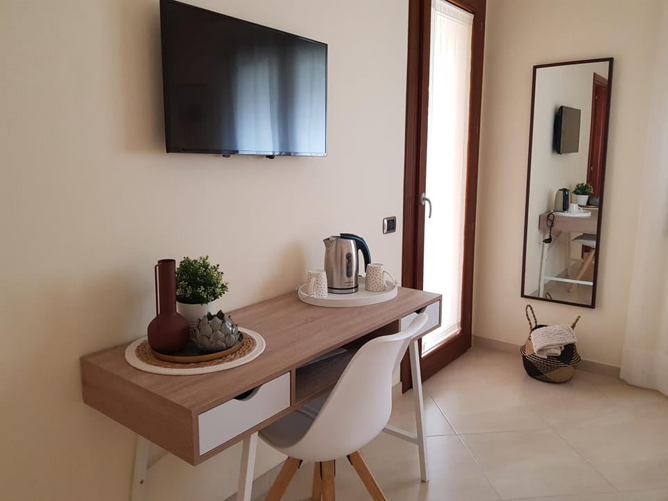 TV and multimedia, Coffee/tea facilities