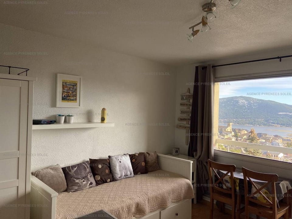 Studio cabine cosy avec balcon Sud, parking et WiFi aux Angles - FR-1-295-131 Cabin in Occitanie