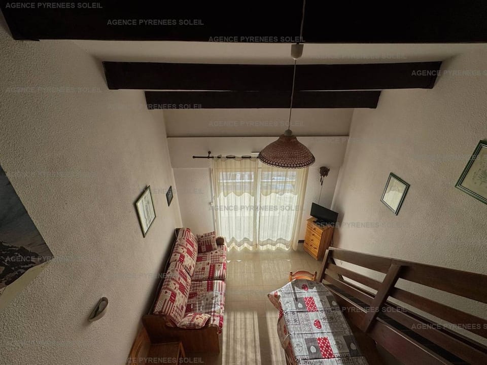 Duplex cosy 6 pers, balcon sud, 100m des commerces, proche balnéo et bowling, Les Angles Apartment in Occitanie