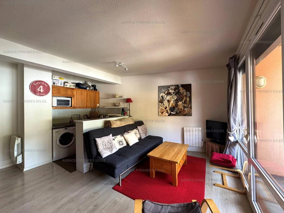 Appartement 2* 6 Couchages au Pied des Pistes avec Balcon et Parking – Les Angles - FR-1-295-178 Apartment in Catalonia