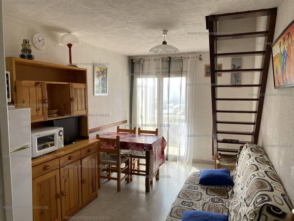 Appartement T3 avec 5 couchages et balcon aux Angles - FR-1-295-162 Apartment in Catalonia