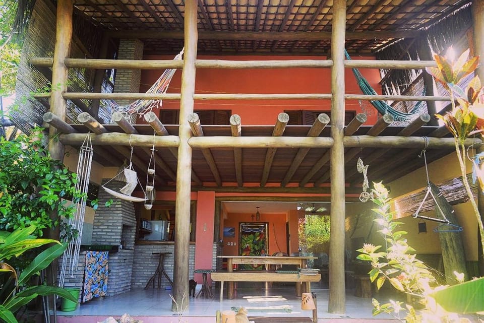 Casa de Temporada 4 Coqueiros, Piscina, 16 Hóspedes, 4 Suítes e Churrasqueira em Itacaré na Bahia House in Itacaré