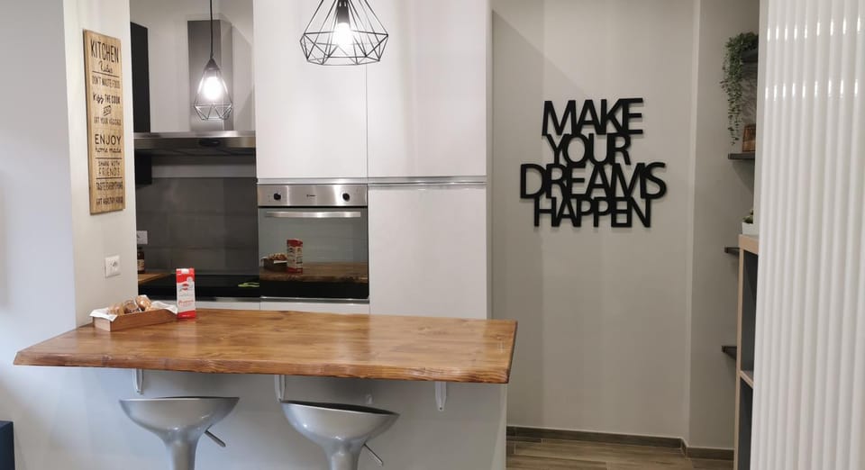 Kitchen or kitchenette, pet friendly
