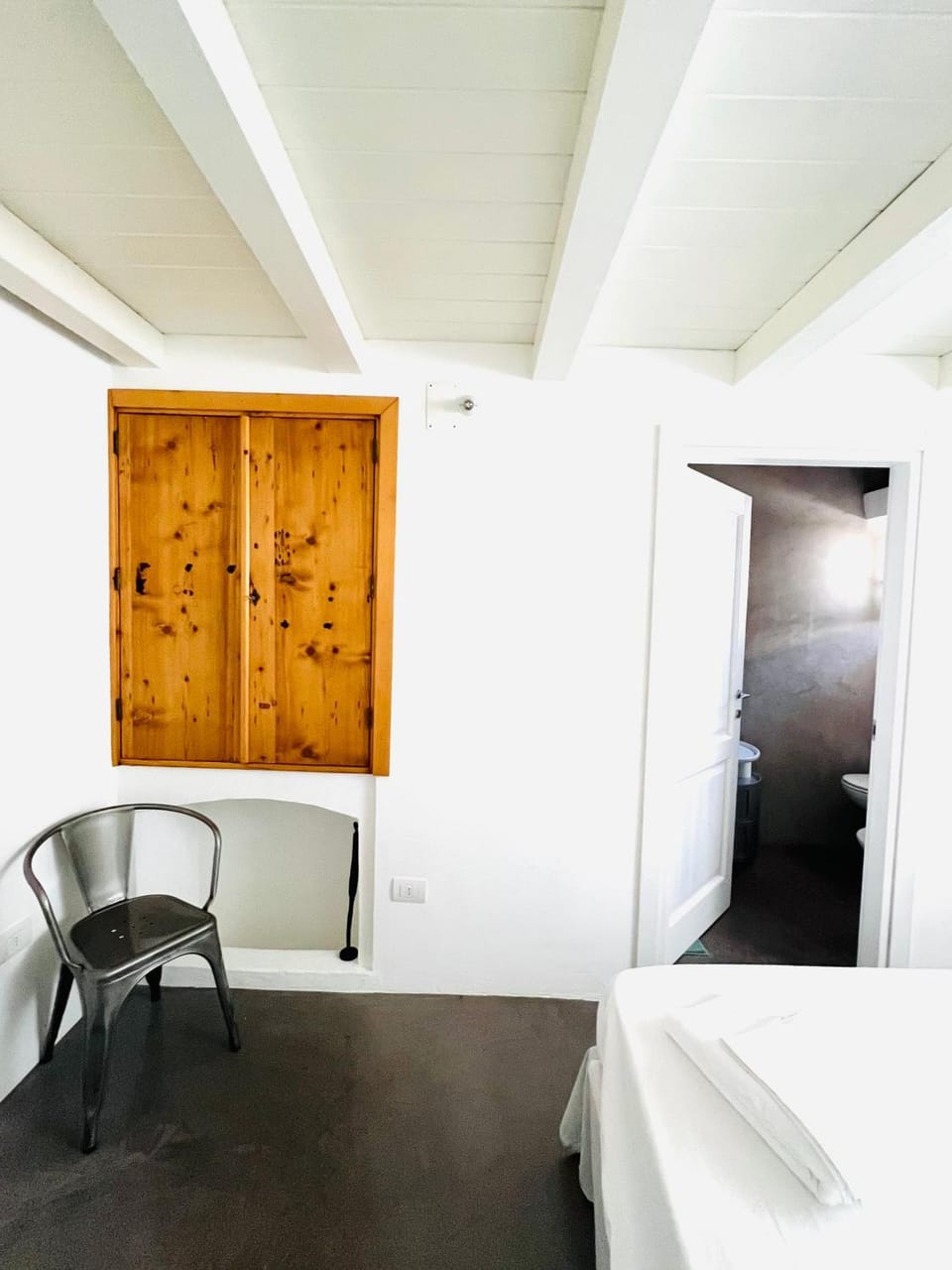 Bedroom, hair dresser, wardrobe