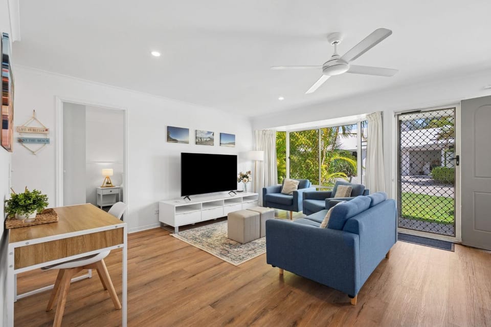 2 Bedroom Ground Level Villa in Tropical 4* Resort Apartment in Noosaville