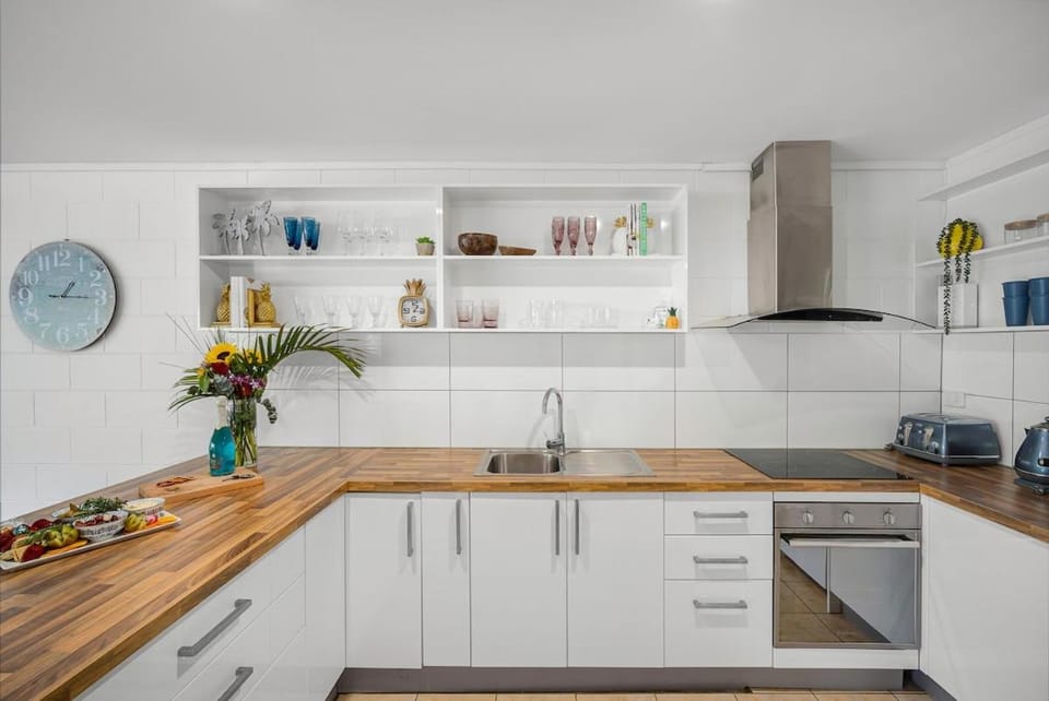 Pina Mimosa - Airlie Beach Apartment in Airlie Beach