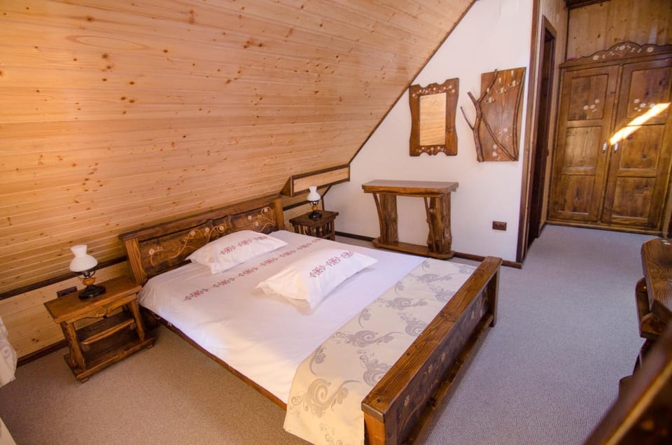 Casa Bălan Bed and Breakfast in Brașov County