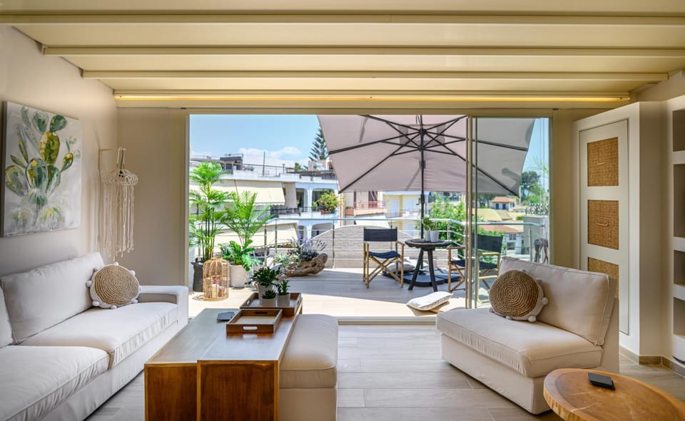 Balcony/Terrace, Living room