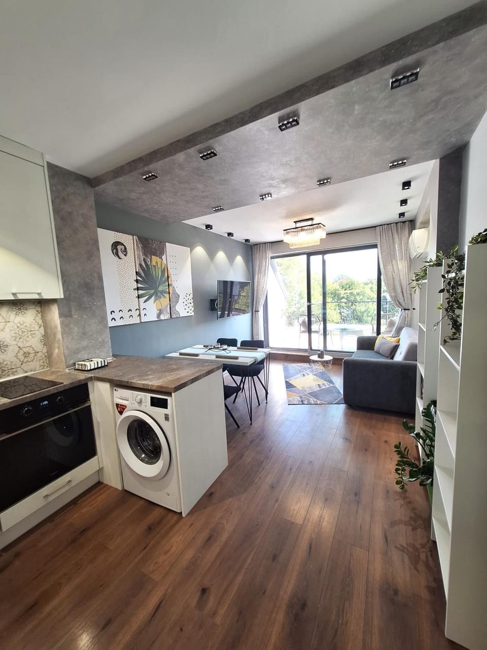 Living room, Seating area, Dining area