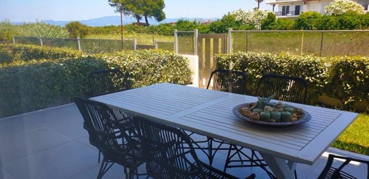 Hanioti suite maisonette in front of the sea Villa in Halkidiki