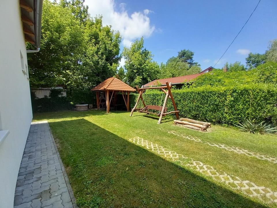 BBQ facilities, Garden