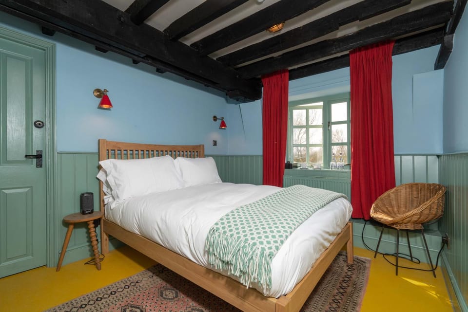 Bed, Bedroom