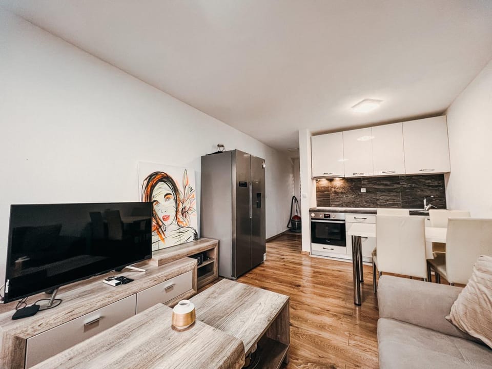 TV and multimedia, Seating area