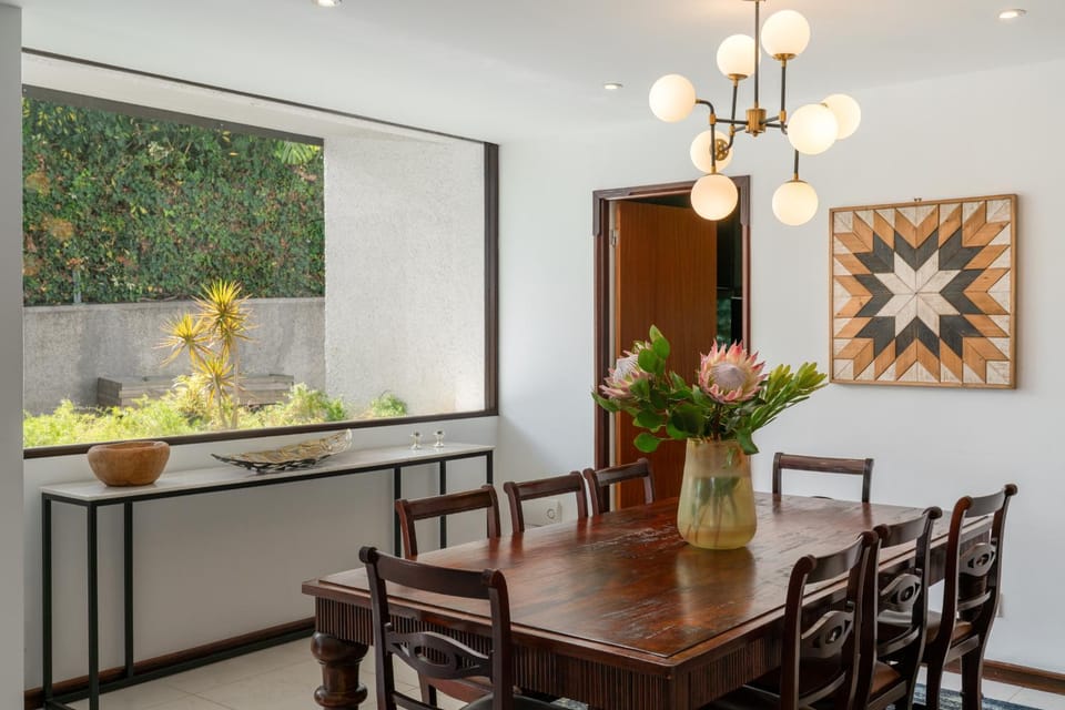 Charming Villa, spacious, beautiful views! Villa in Funchal