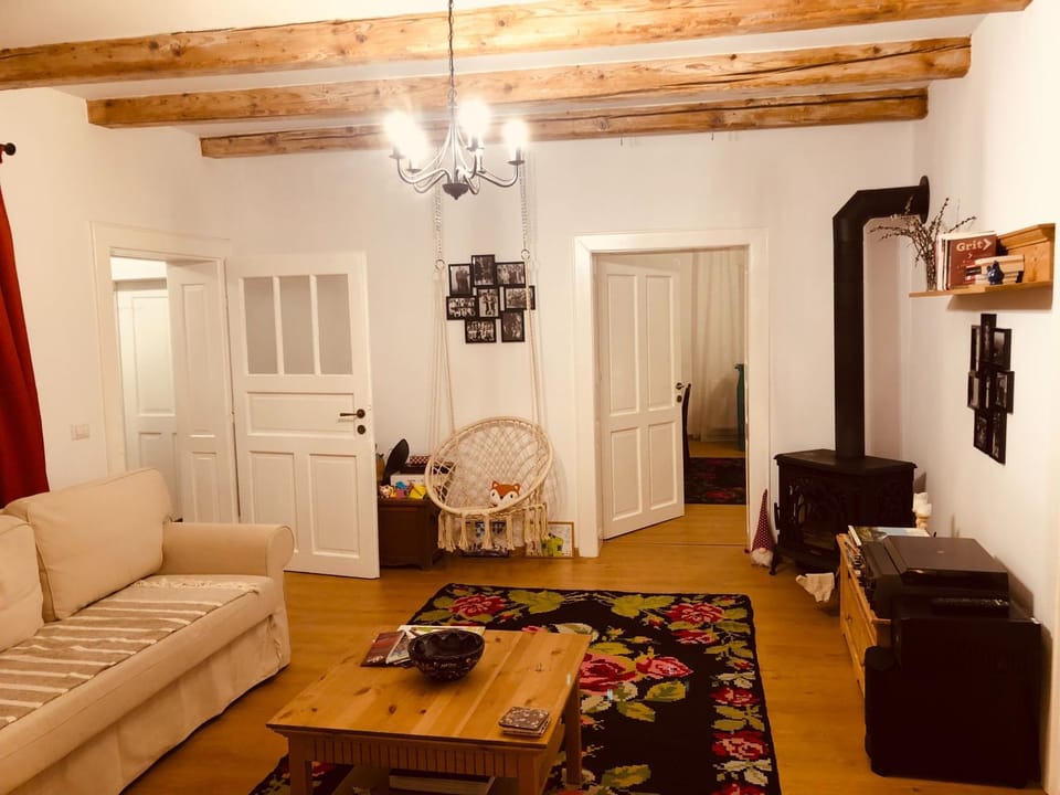 Casa bunicilor House in Brașov County