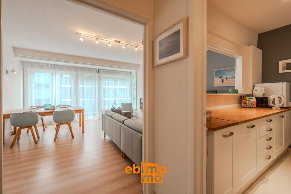 Nirvana 302 Apartment in Koksijde