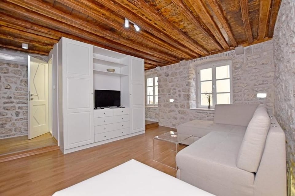 Pearl in the Heart of Old Town on Belavista in Herceg Novi Apartment in Montenegro