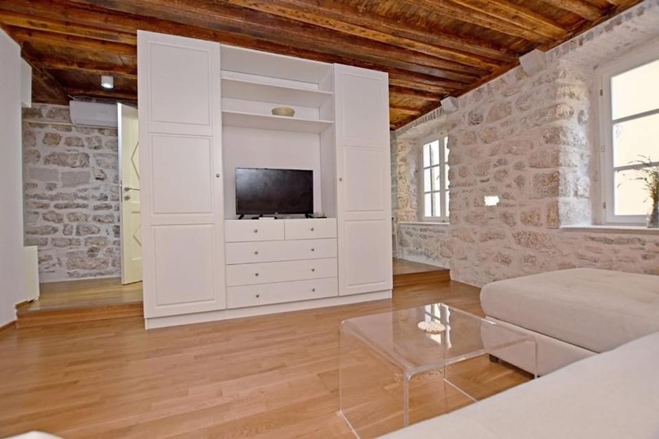 Pearl in the Heart of Old Town on Belavista in Herceg Novi Apartment in Montenegro