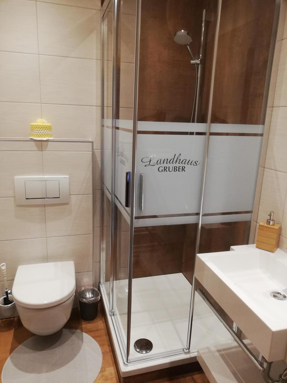 Bathroom, Living room
