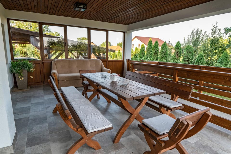 Day, Garden, View (from property/room), Balcony/Terrace, Seating area, Dining area, Garden view