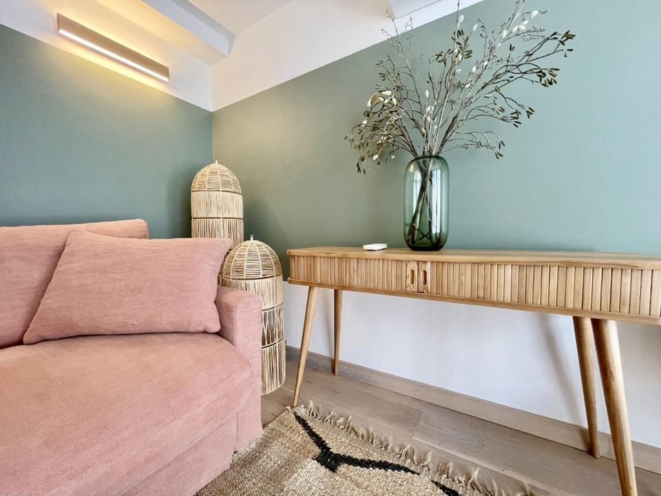 Living room, Decorative detail