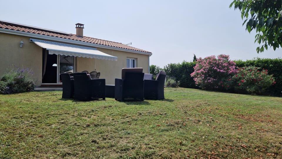 Chambre d'hôte Lempautoise Bed and Breakfast in Occitanie