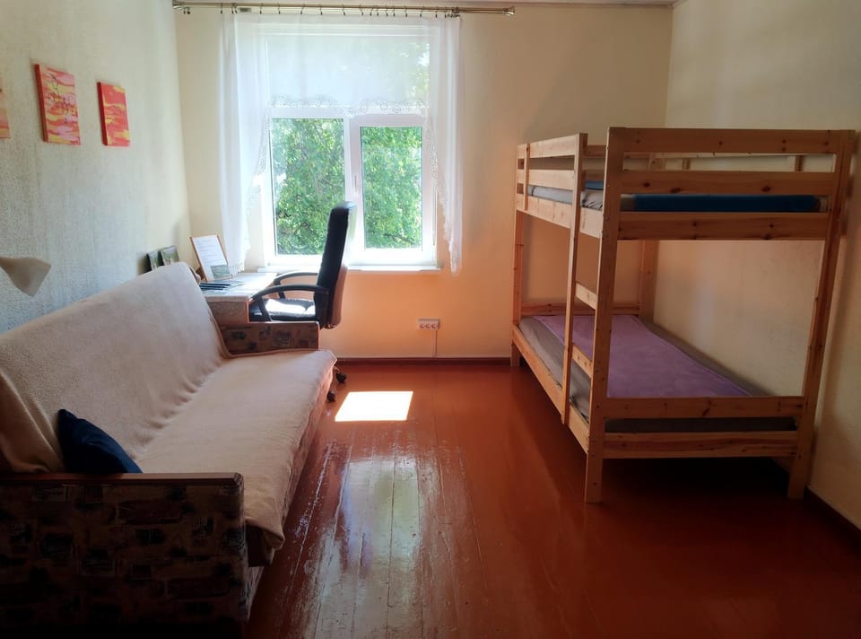 Bed, bunk bed