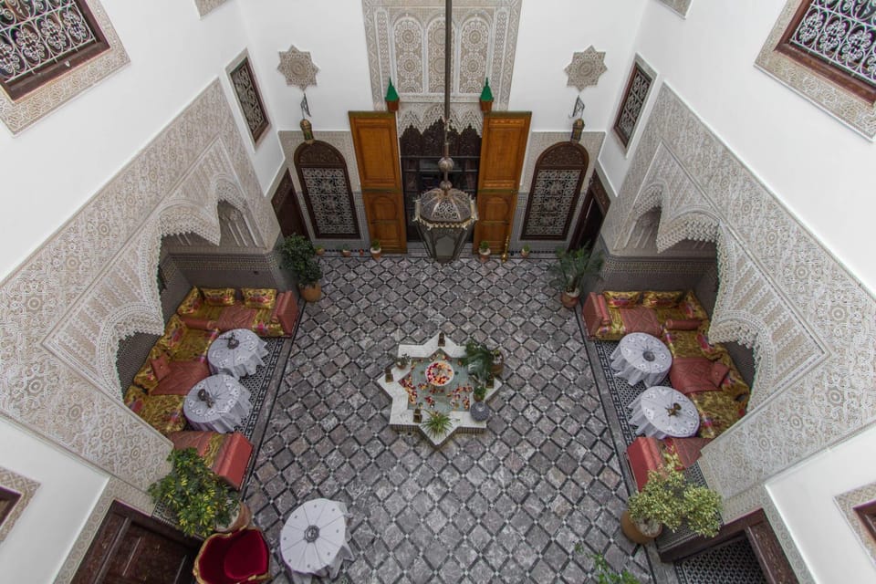 Restaurant/places to eat, Banquet/Function facilities, Garden view