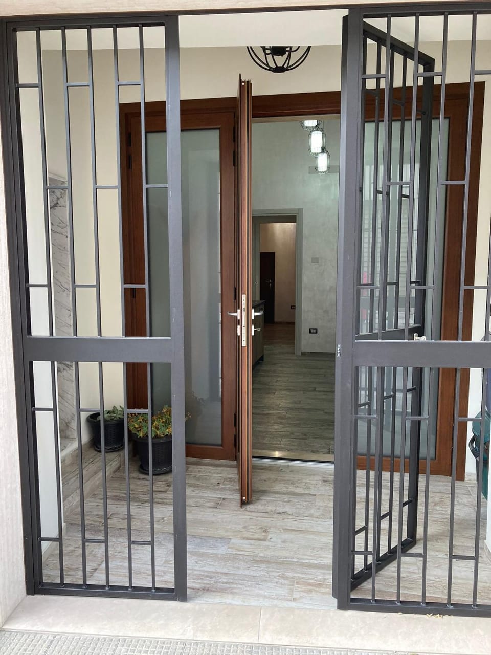 Facade/entrance