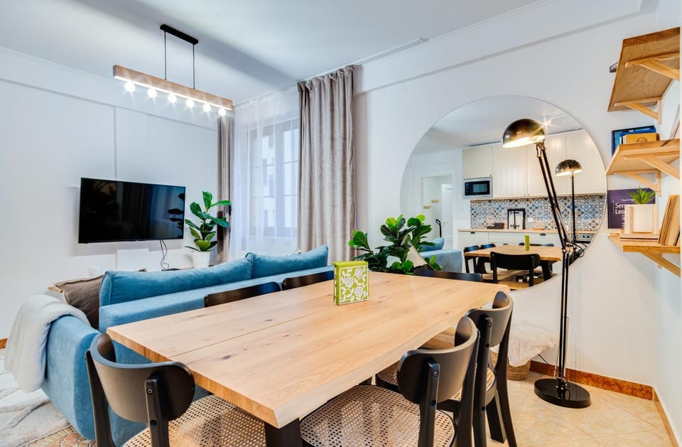 Communal lounge/ TV room, TV and multimedia, Kitchen or kitchenette, Living room, Seating area, Dining area, Evening entertainment, minibar