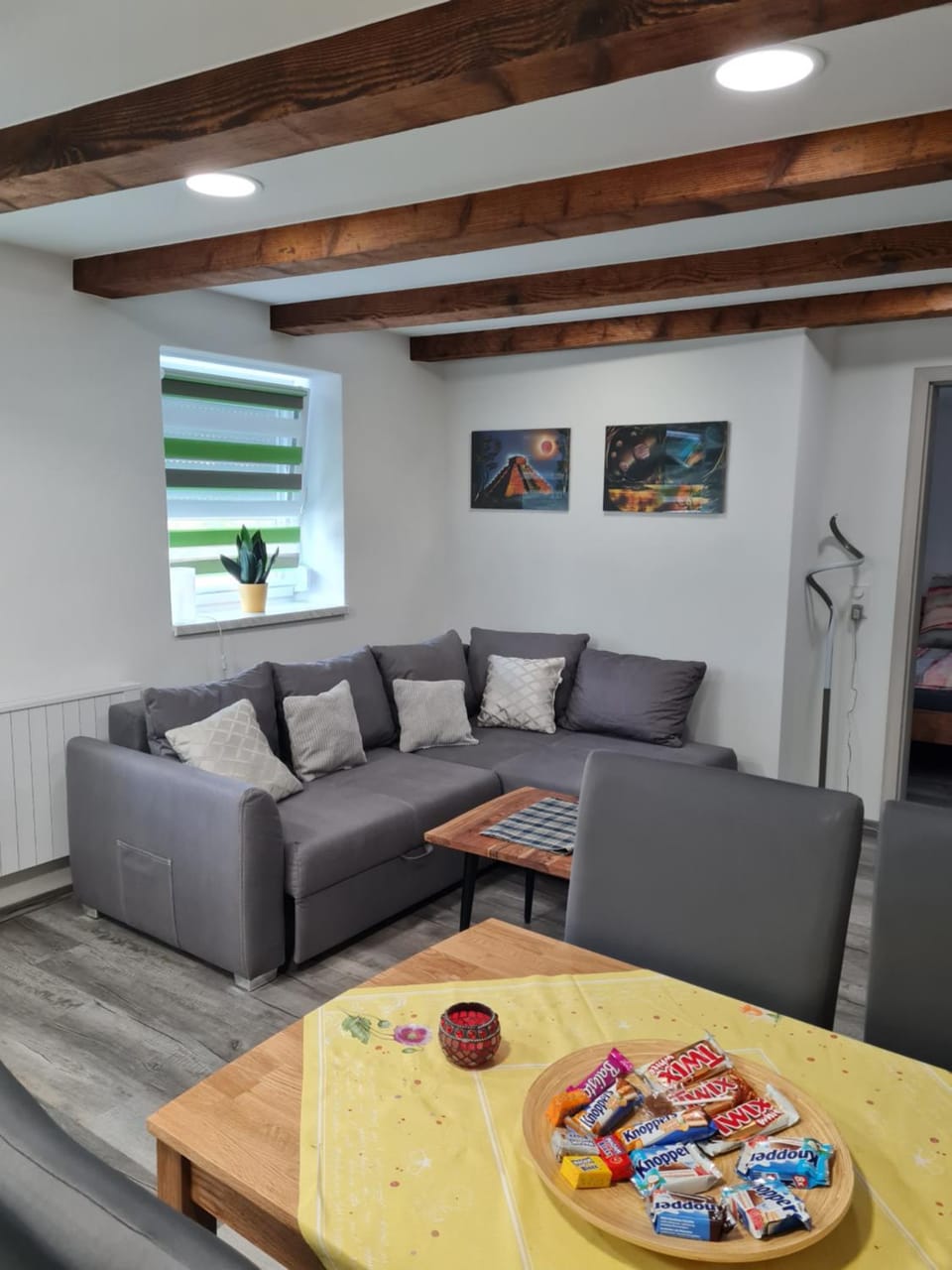 Seating area