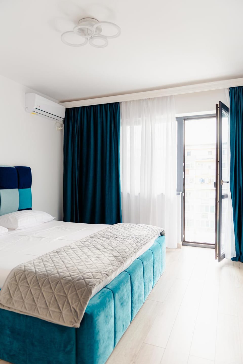 The blue Norwegian house Apartment in Bucharest