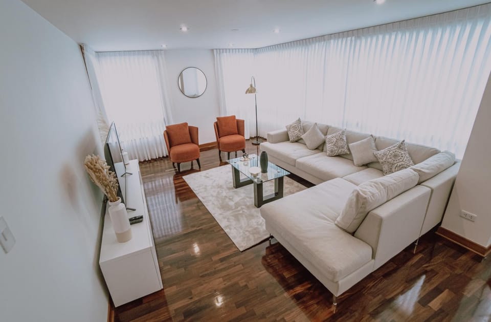 Living room, Lounge or bar