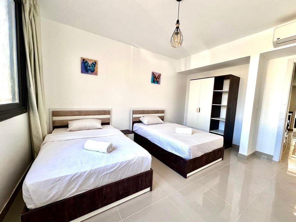 G cribs 2 BR sharing Pool Apartment in Hurghada