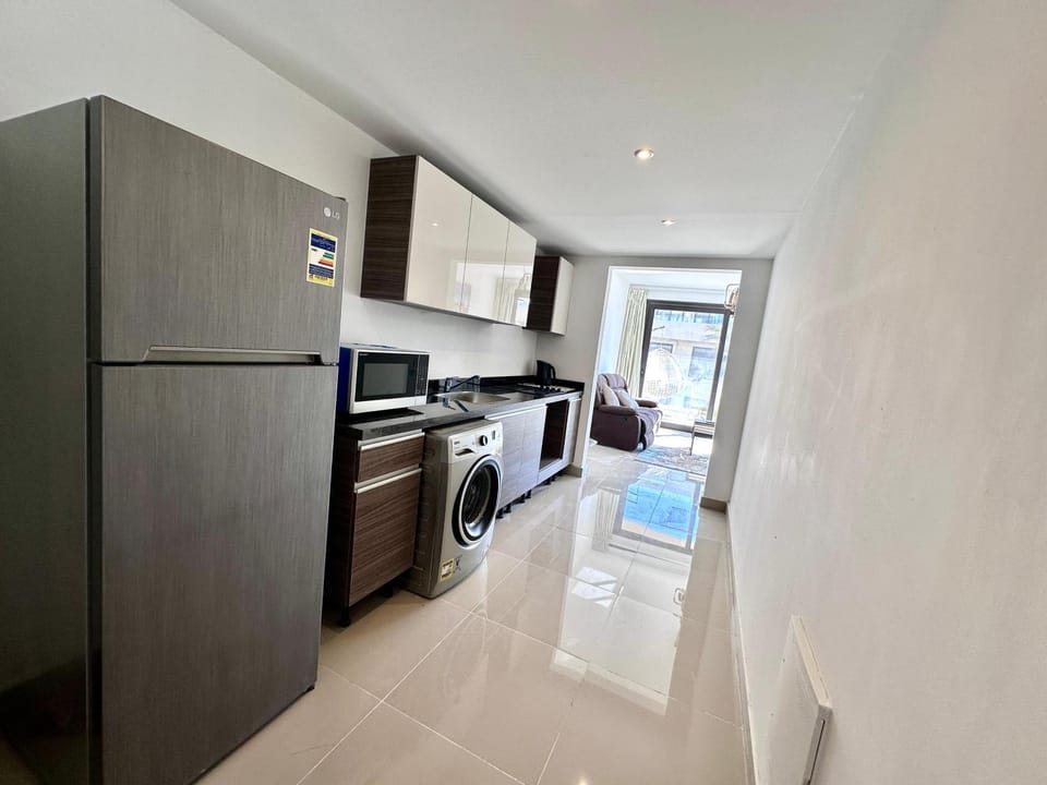 G cribs 2 BR sharing Pool Apartment in Hurghada