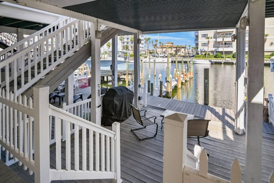 Gulf Shore Drive #4 Harbor Oasis House in Destin